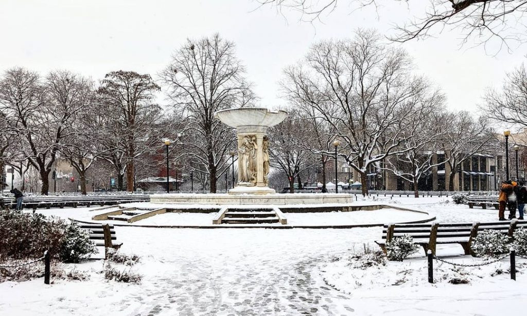 18 Photos Of DC Looking Like An Absolute Winter Wonderland