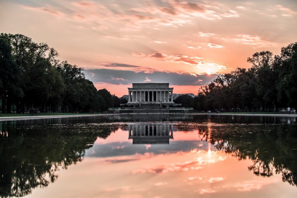 lincoln- memorial