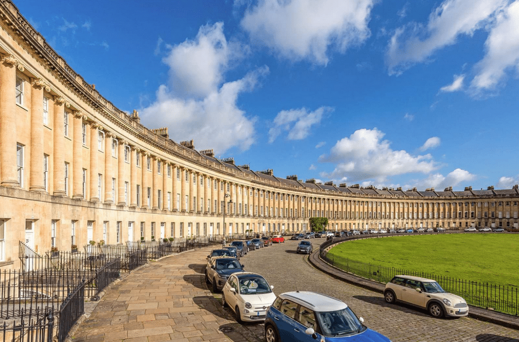 You Can Stay At This Regent-Era English Flat As Seen In ‘Bridgerton’